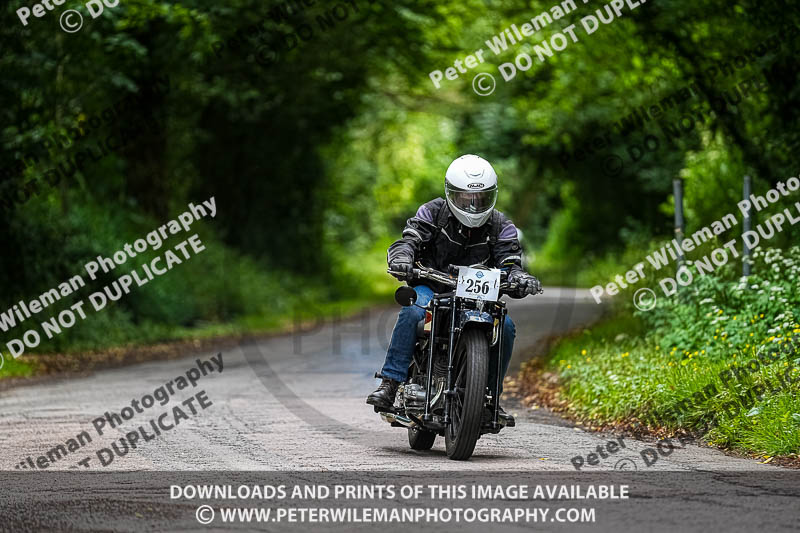 Vintage motorcycle club;eventdigitalimages;no limits trackdays;peter wileman photography;vintage motocycles;vmcc banbury run photographs